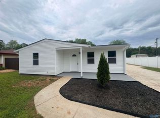 411 14th Ave NW, Decatur, AL 35601