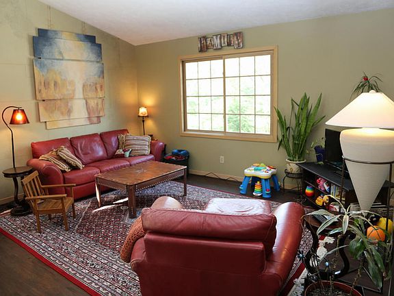 5th image of 3809 Tall Grass West Ct