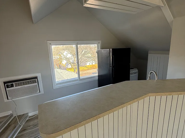 1204 Garfield St #5 — Photo 4
