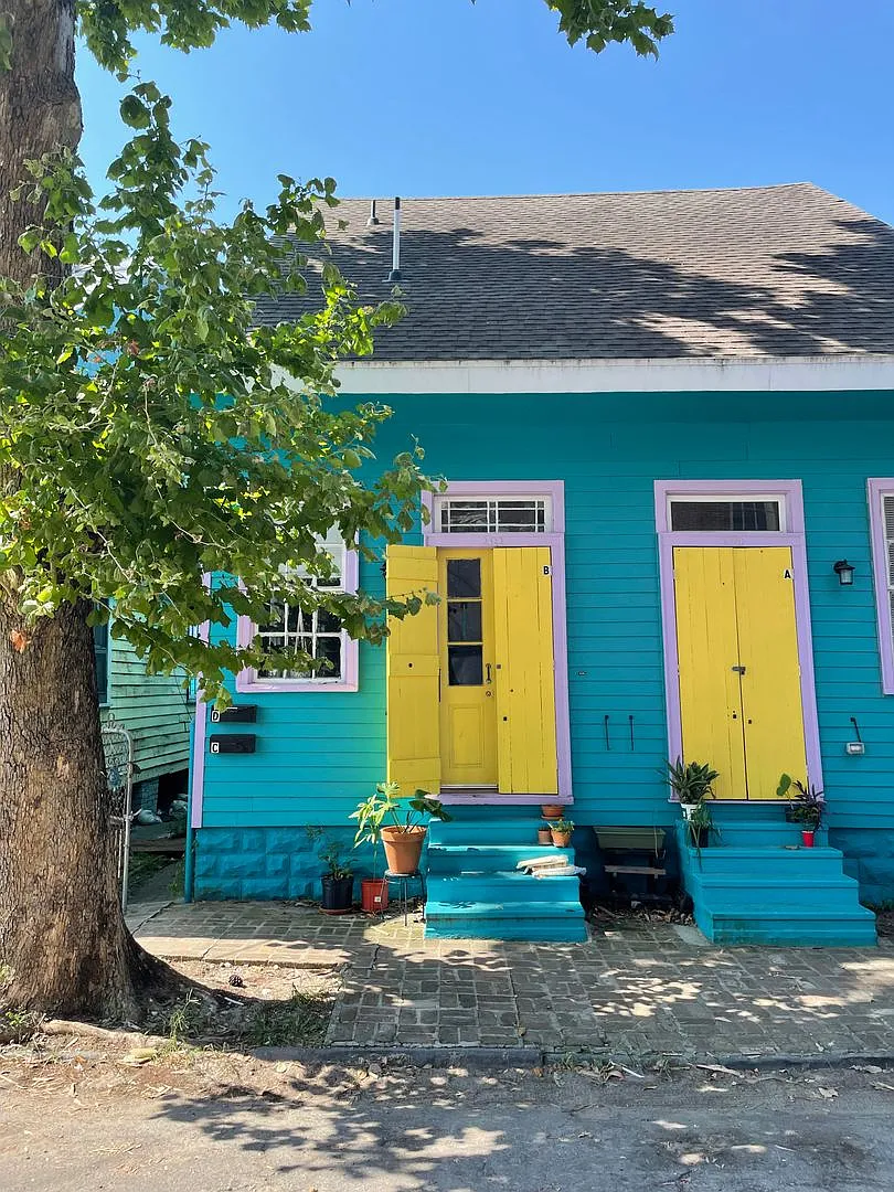 2322 Burgundy Street — Photo 1