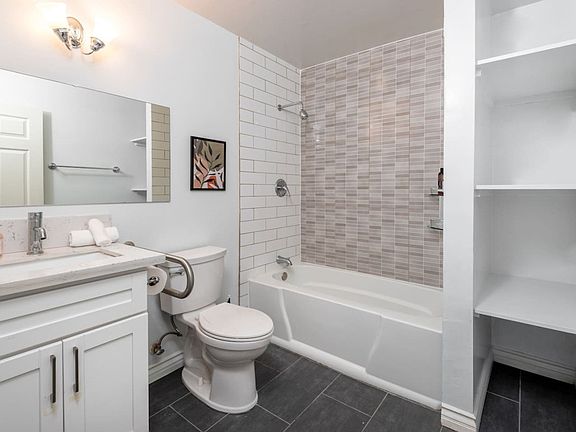 4th image of 6312 Lindley Ave #Id1042917p