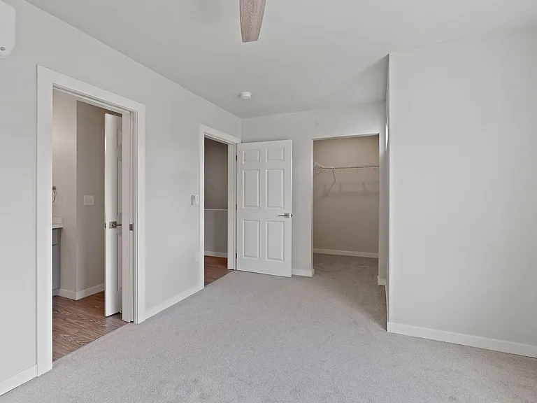 Wall Street Townhomes — Photo 23