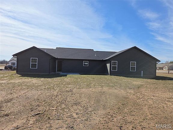 3rd image of 15 Concorde Ct