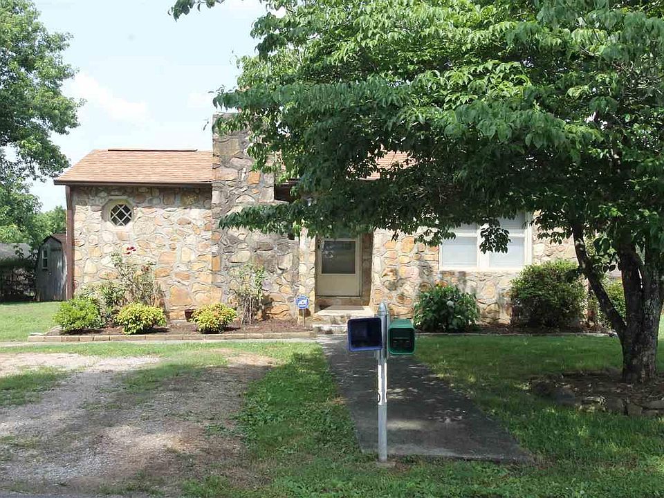 1st image of 110 Huskey Cir