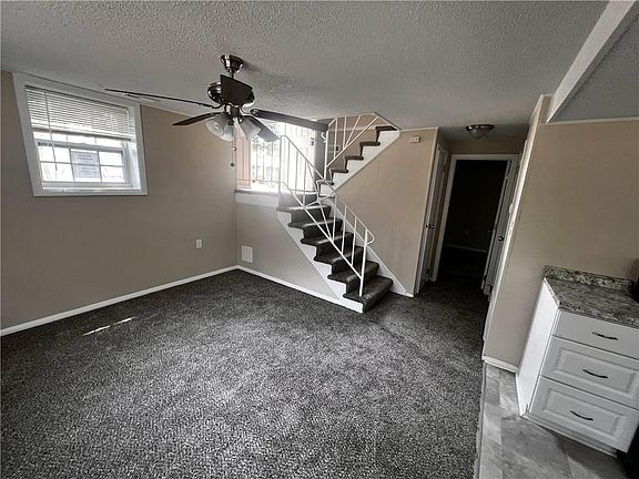 3rd image of 1056 Broadmore Ln