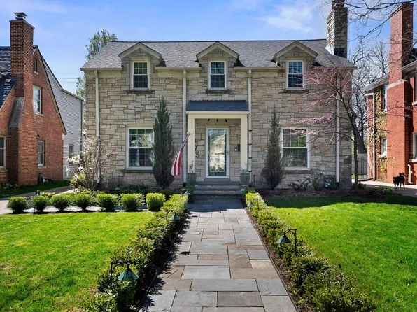 6075 North Lydell AVENUE, Whitefish Bay, WI 53217