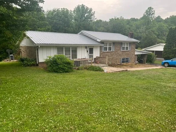 1736 Brookdale Ave, Cookeville, TN 38506