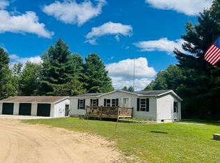 20706 220th Ave, Paris, MI 49338