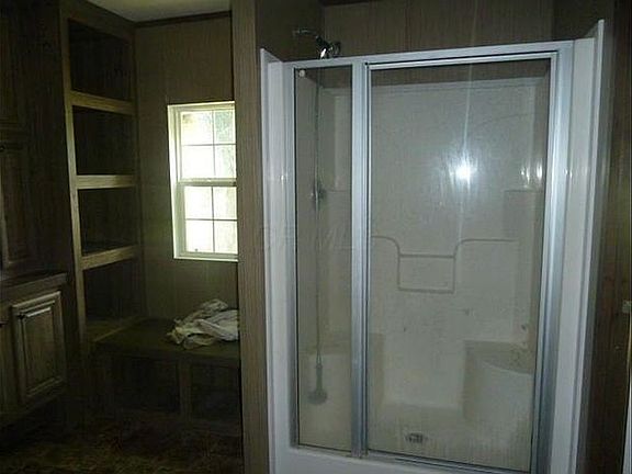 4th image of 70 Knollwood Ct