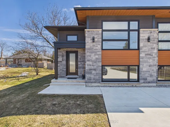 1085 Sutton St, Kincardine, ON N2Z 2G1