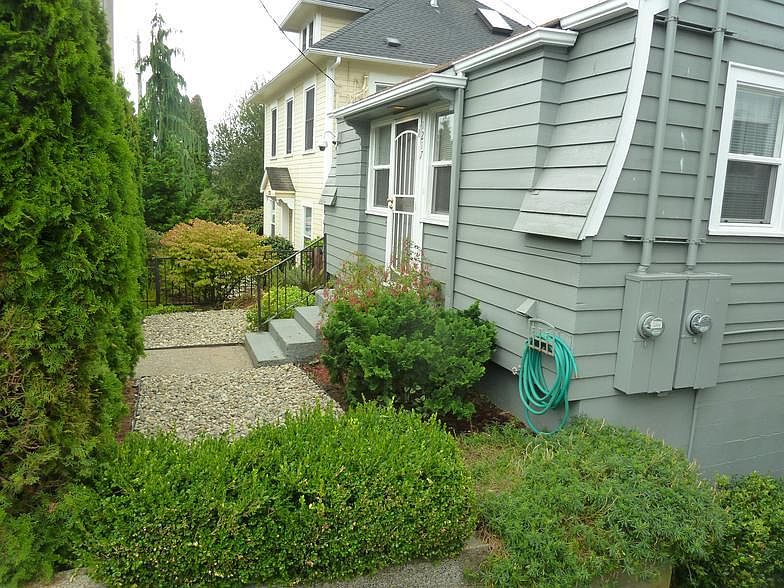 1st image of 1217 Burwell St