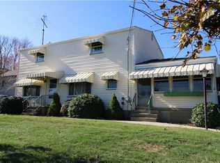 1023 Mercer Rd, Beaver Falls, PA 15010