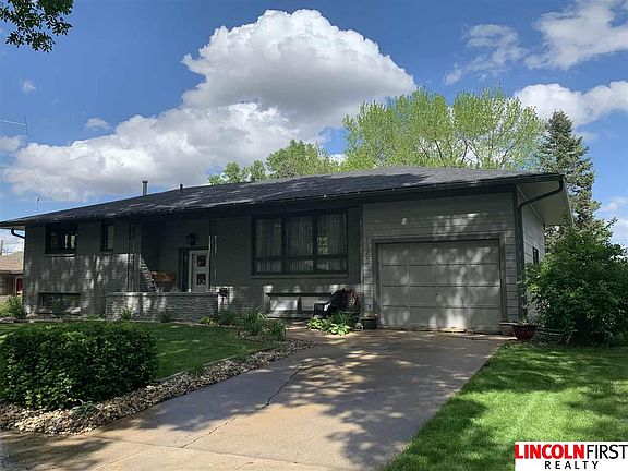 4th image of 1340 N 79th St