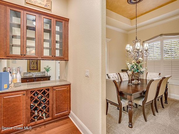 5th image of 3940 Tanglewood Cir