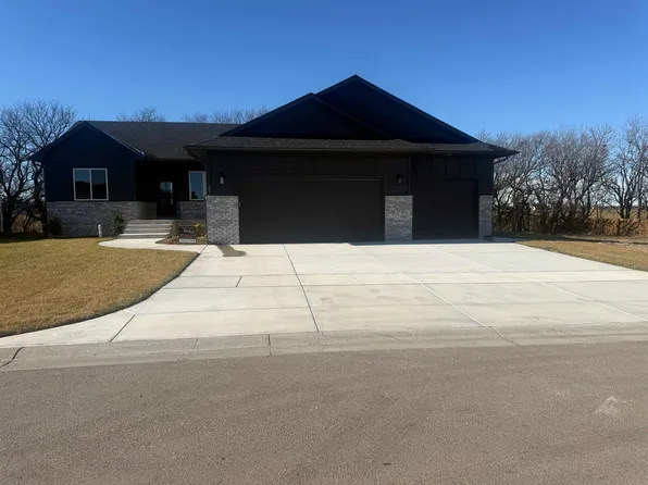 107 S Wellcrest St, Goddard, KS 67052