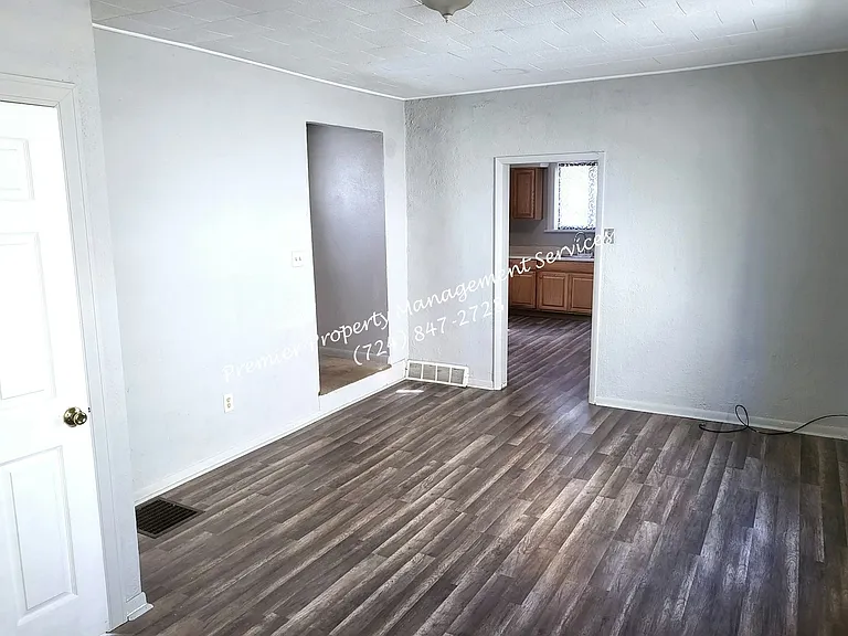509 Blaine St — Photo 4