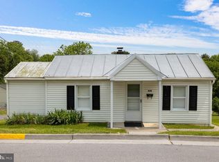 430 W High St, Woodstock, VA