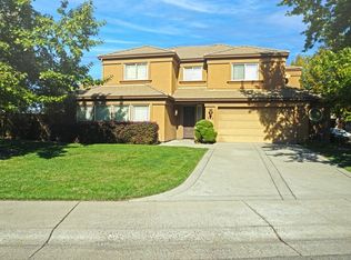 933 Lake Front Dr, Sacramento, CA