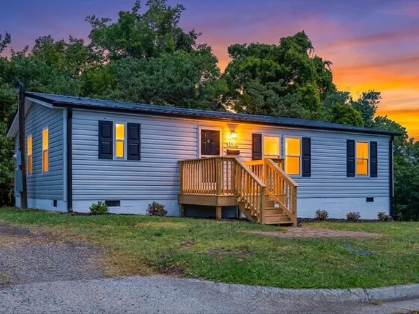 1414 Mason St, South Boston, VA 24592