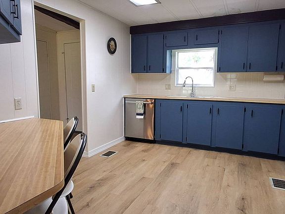 4th image of 6898 Easy St APT C