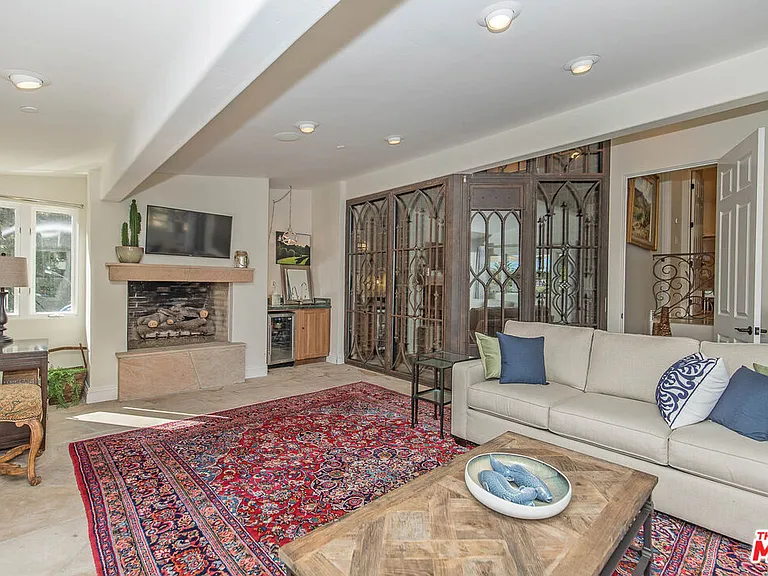 1601 Alisa Ln — Photo 48
