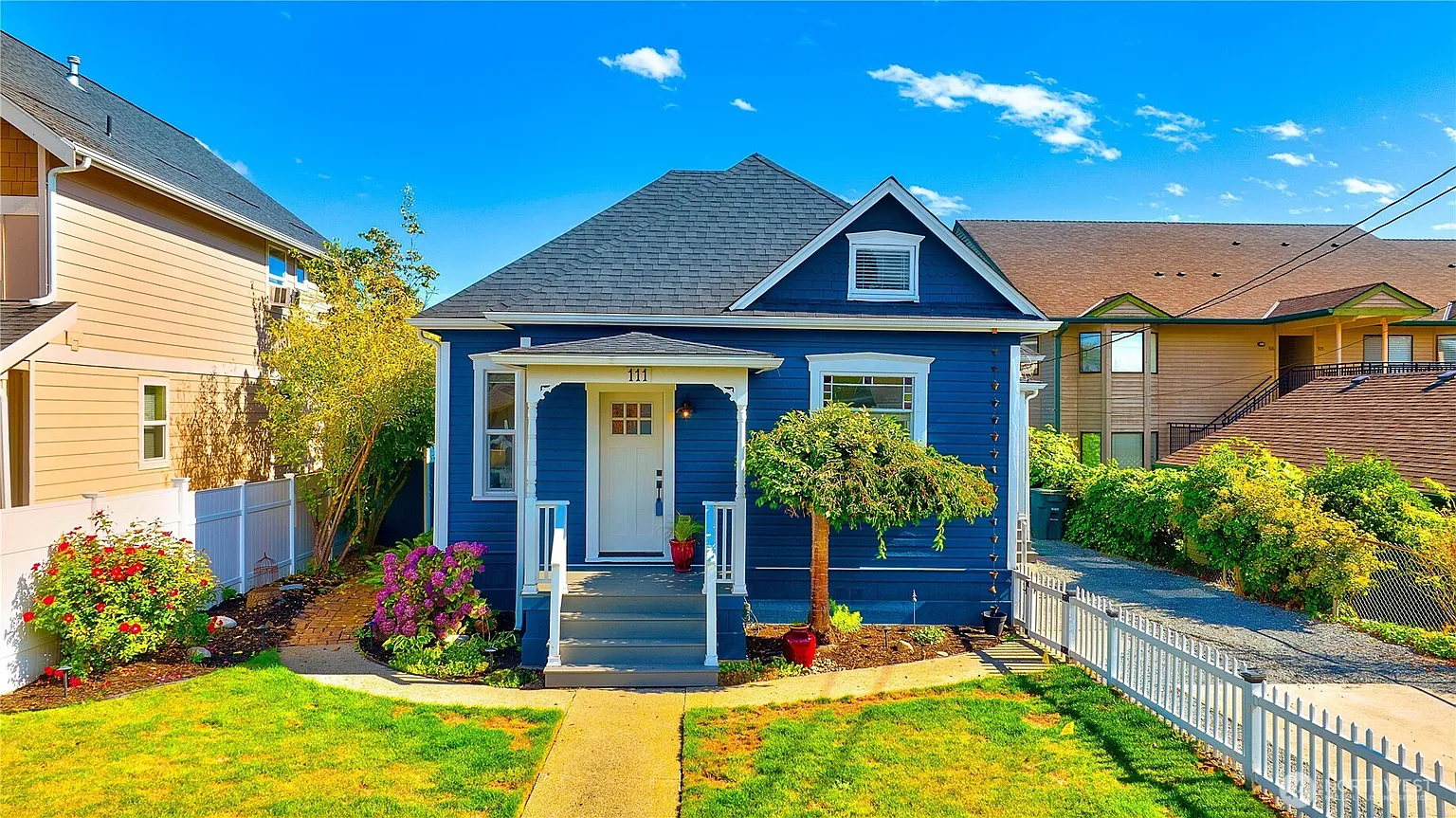 111 Pine Avenue photo 1