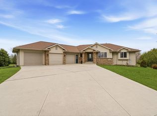W3932 Linden COURT, Fond Du Lac, WI 53049