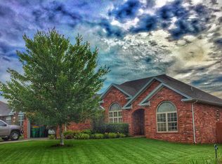 213 Dawn Dr, Centerton, AR 72719