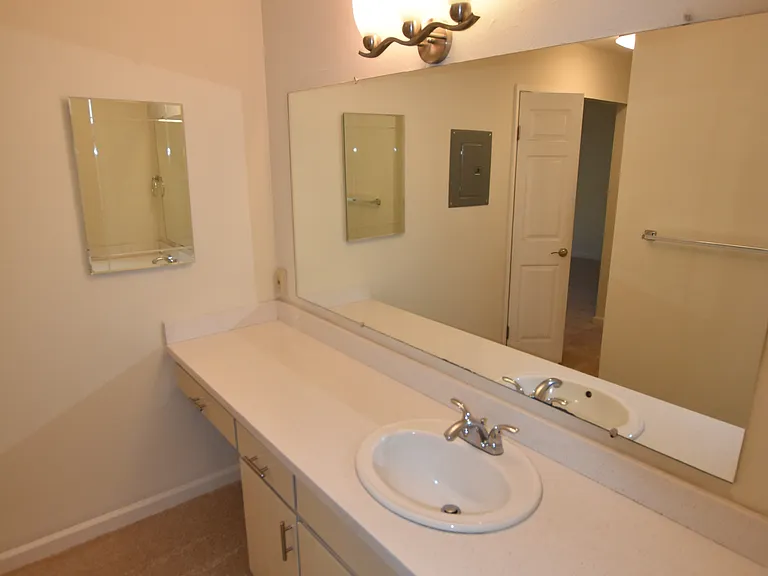 185 Union Ave #18 — Photo 3