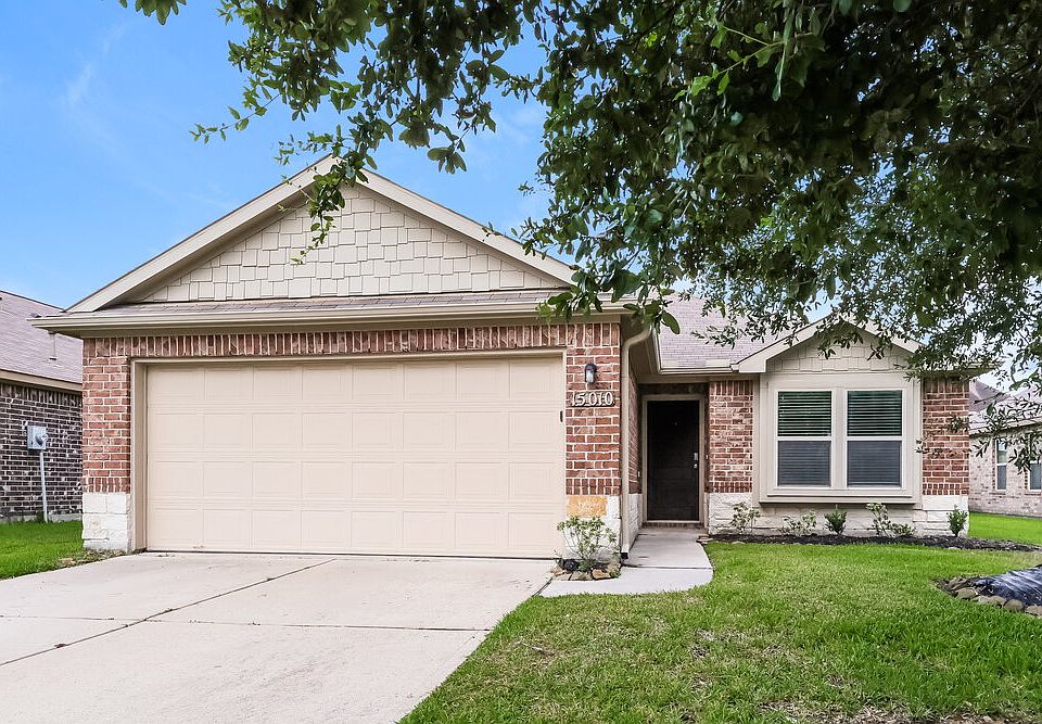 1st image of 15010 Cave Creek Ct