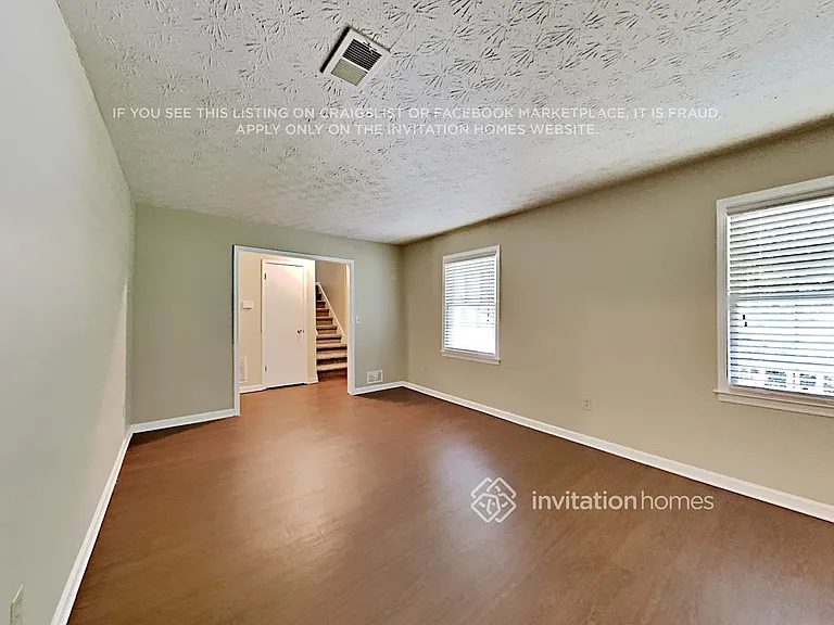 3248 Mountain Hollow Dr — Photo 5