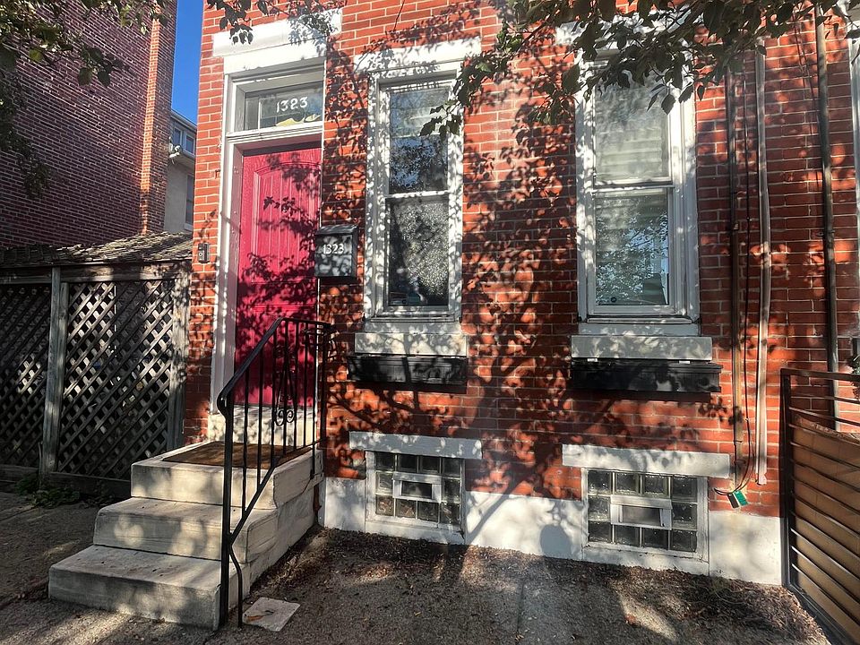 1st image of 1323 E Palmer St