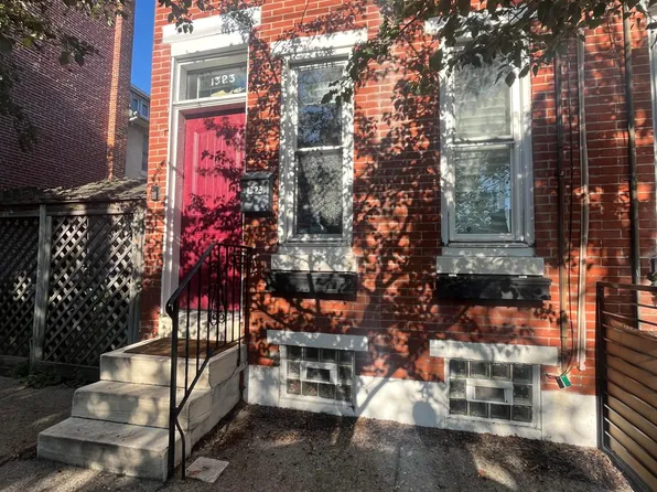 1323 E Palmer St, Philadelphia, PA 19125