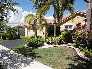 1630 Zenith Way — Photo 3