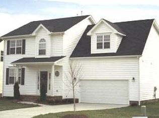 1680 Maizefield Ln, Fuquay Varina, NC 27526