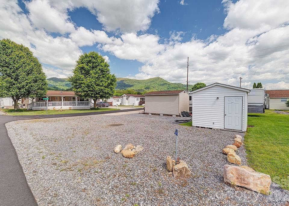 2nd image of 73 Polka Ln