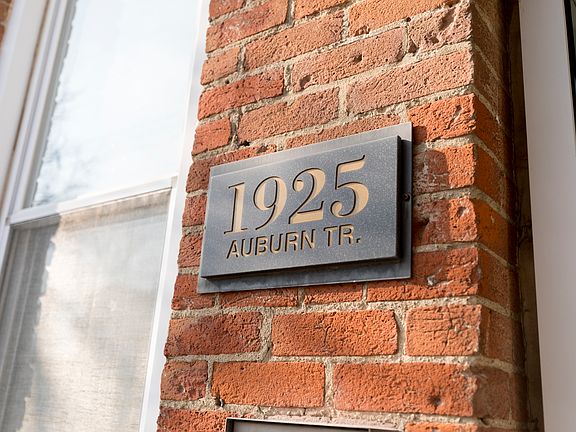 3rd image of 1925 Auburn Ave Unit 7