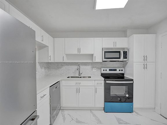 5th image of 5961 N Falls Circle Dr APT 211