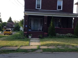 1104 Negley St, Farrell, PA 16121