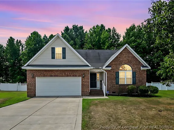 138 Dunbar Ct, Raeford, NC 28376