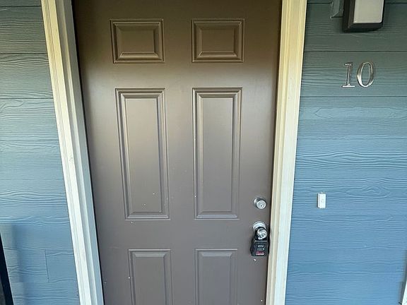 3rd image of 475 Jackson St W APT 10