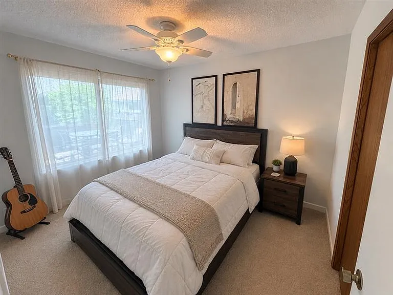 4608 Xerxes Ave S — Photo 2