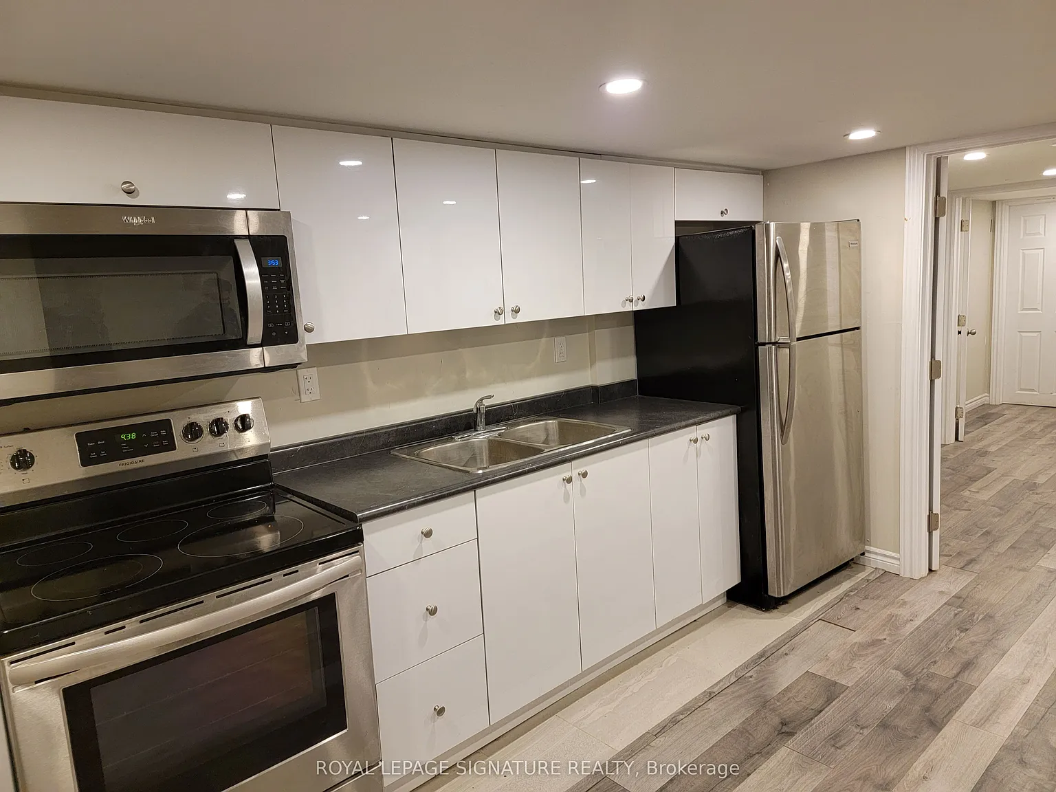 1 bed, $1,298 — Photo 4