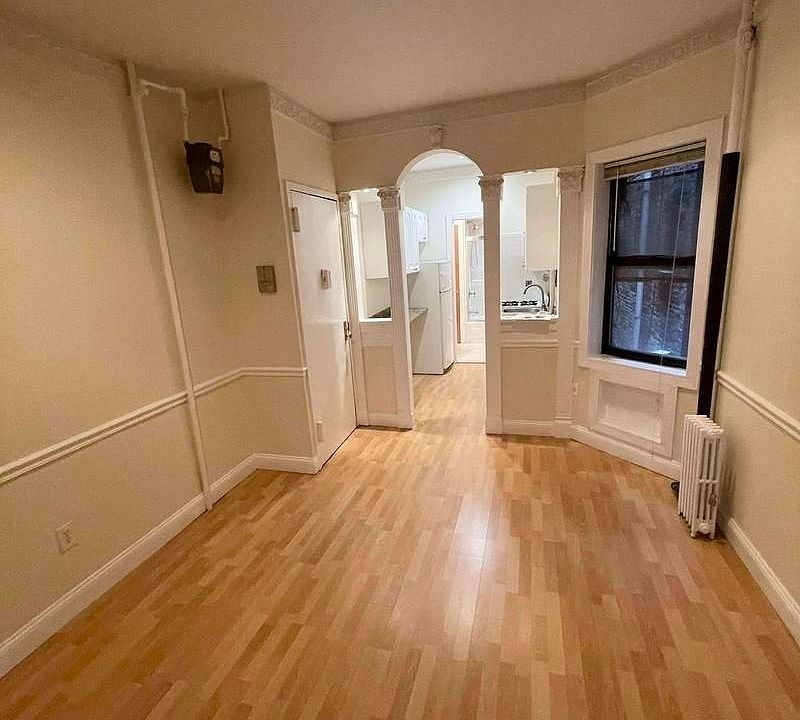 1st image of 347 E 61st St #2EF