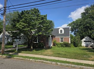 114 Brookside Ave, Cresskill, NJ 07626