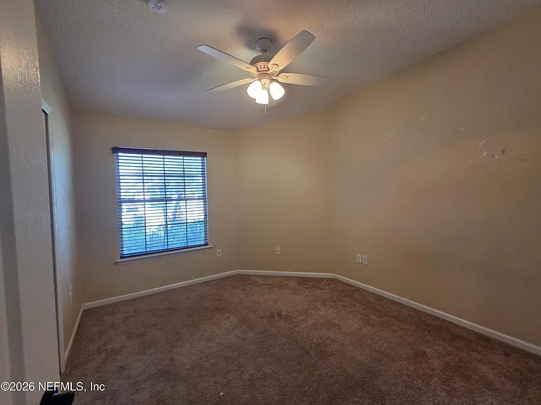 1912 Covemont Ct — Photo 16