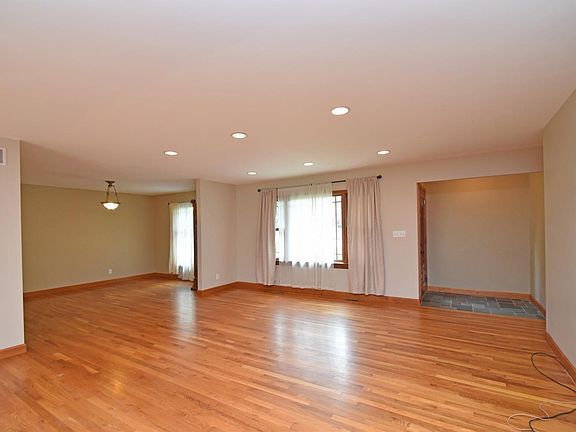 4th image of 6978 Old Chapel Dr