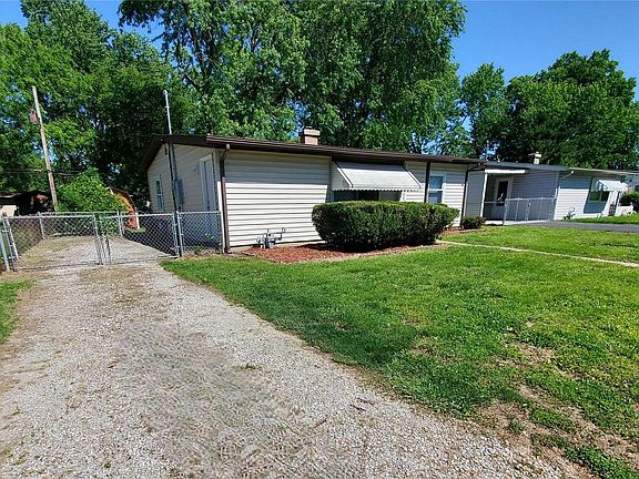 3rd image of 2920 Dale Ave