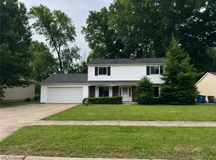 26941 Adele Ln, Olmsted Township, OH 44138