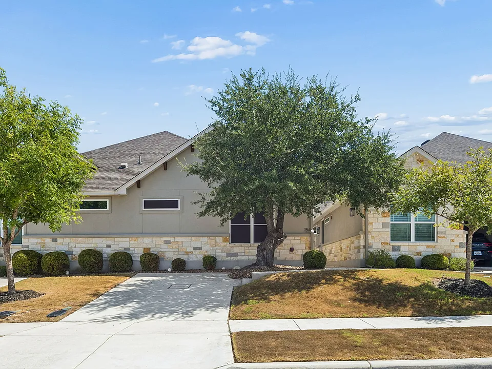 154 Magnolia Cir #1